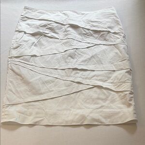 White House /Black Market Elegant White Women's Skirt- size 8